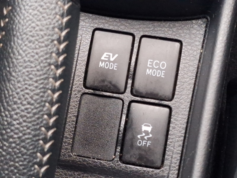 Used Toyota Yaris 2018 for sale - 76822260: Photo 17