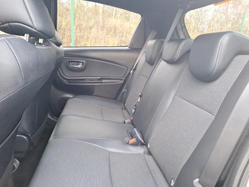 Used Toyota Yaris 2018 for sale - 76822260: Photo 6