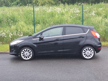 Used Ford Fiesta 2016 for sale - 78877239: Photo
