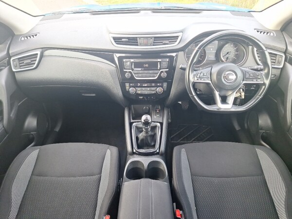Used Nissan Qashqai 2017 for sale - 76225787: Photo 2