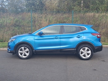 Used Nissan Qashqai 2017 for sale - 76225787: Photo 4