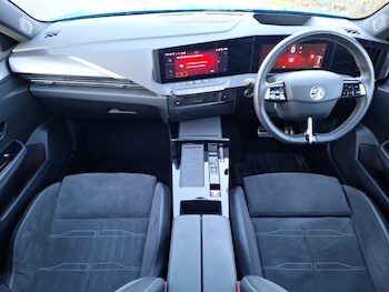 Used Vauxhall Astra 2023 for sale - 77085730: Photo