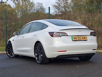 Used Tesla Model 3 2020 for sale - 76613709: Photo