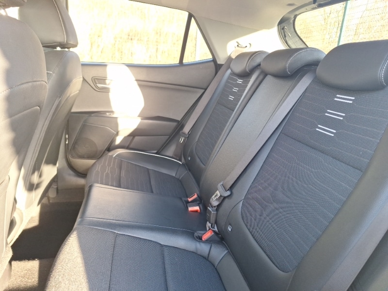 Used Kia Stonic 2021 for sale - 77213895: Photo 6