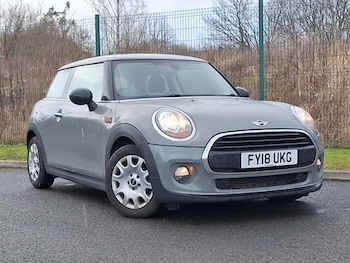 Used MINI Hatch 2018 for sale - 77623168: Photo