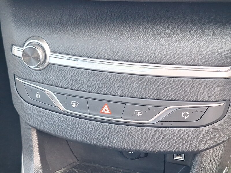 Used Peugeot 308 2019 for sale - 77933370: Photo 12