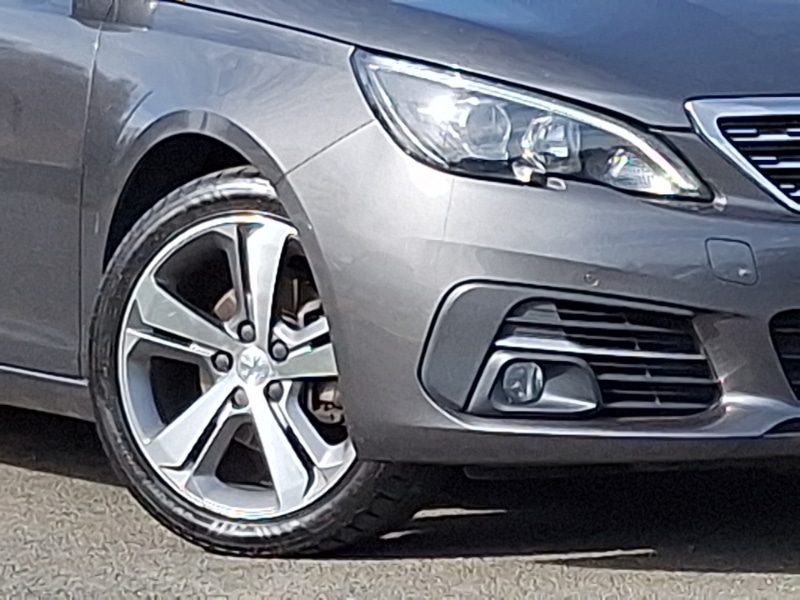 Used Peugeot 308 2019 for sale - 77933370: Photo 9