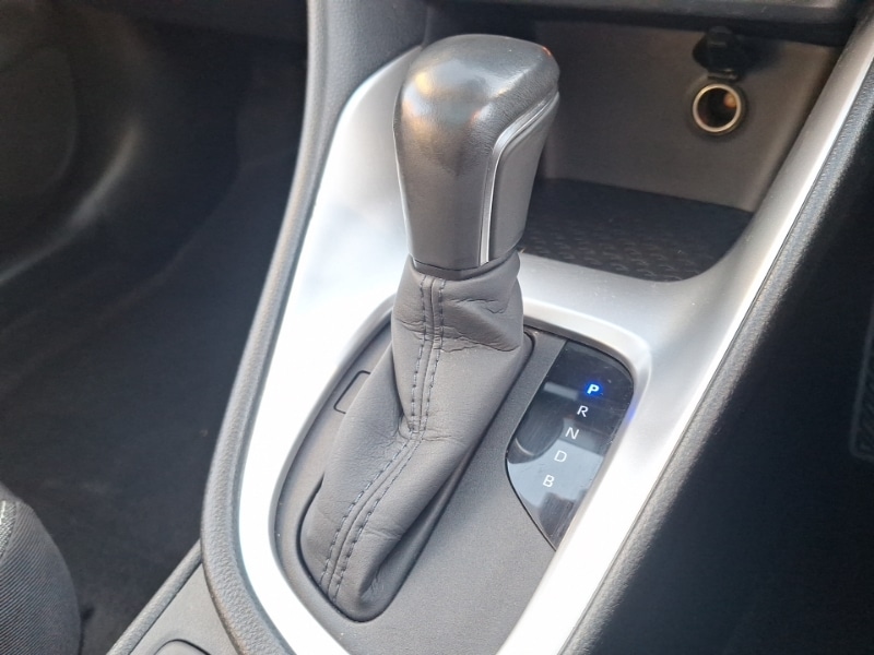 Used Toyota Yaris 2022 for sale - 76579133: Photo 17