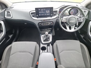 Used Kia XCeed 2023 for sale - 79543351: Photo