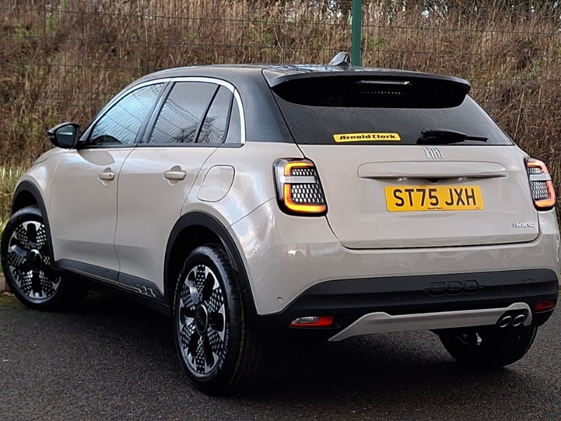 Used Fiat 600 2025 for sale - 76911657: Photo 3