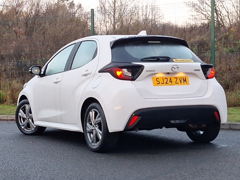 Used Mazda Mazda2 HYBRID 2024 for sale - 76779397: Photo 3