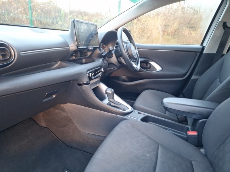 Used Mazda Mazda2 HYBRID 2024 for sale - 76779397: Photo 5