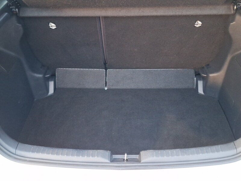 Used Mazda Mazda2 HYBRID 2024 for sale - 76779397: Photo 8