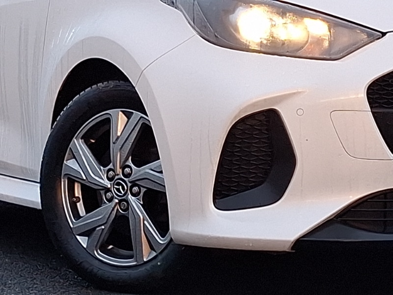 Used Mazda Mazda2 HYBRID 2024 for sale - 76779397: Photo 9