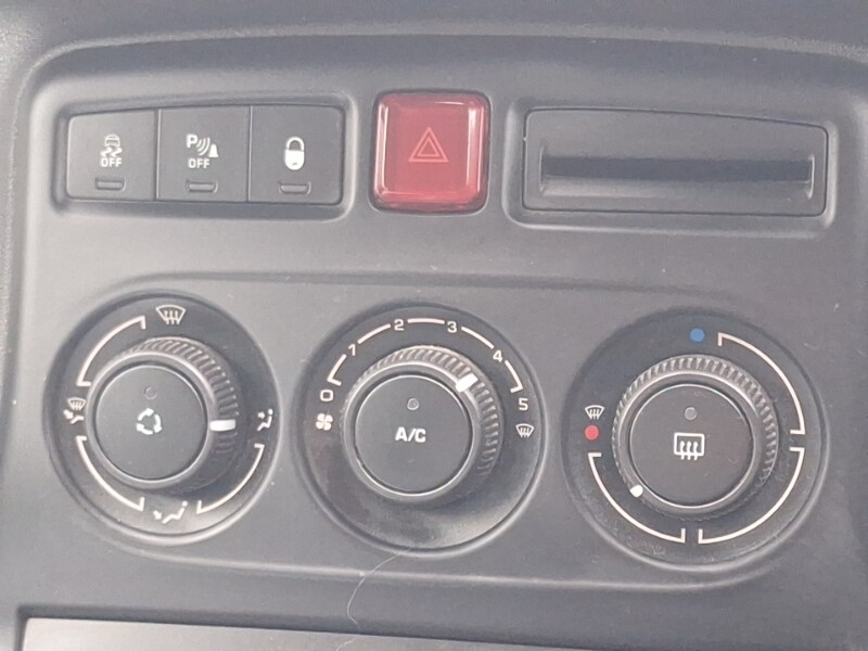 Used Citroen C3 Picasso 2017 for sale - 76478452: Photo 12