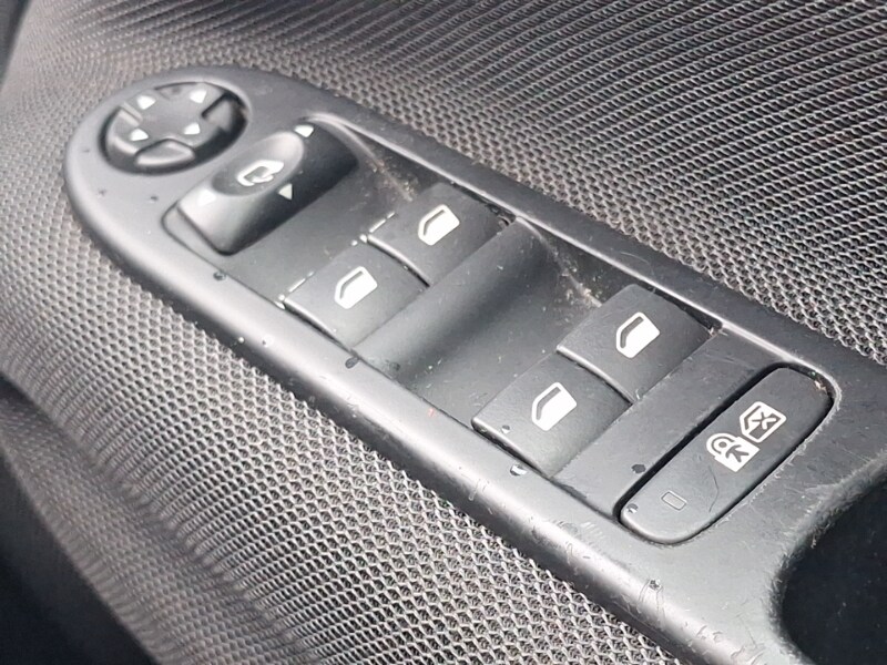 Used Citroen C3 Picasso 2017 for sale - 76478452: Photo 17