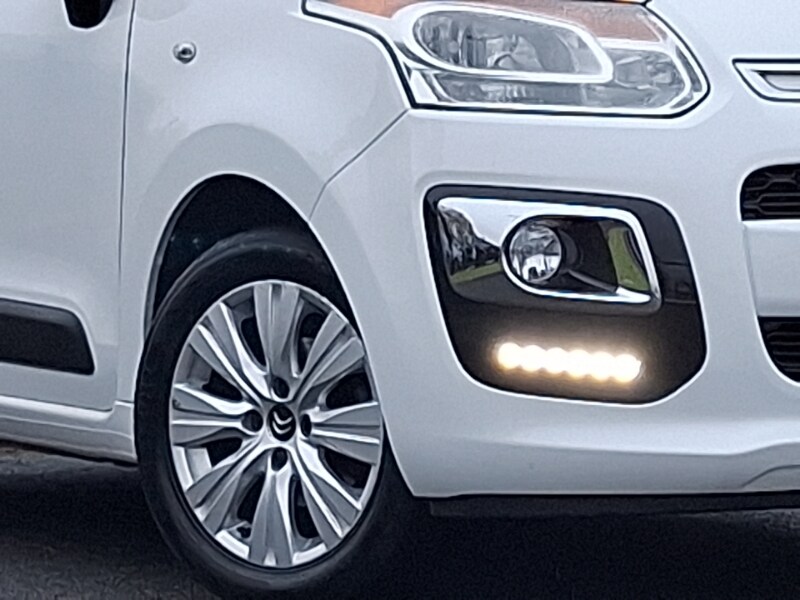 Used Citroen C3 Picasso 2017 for sale - 76478452: Photo 9