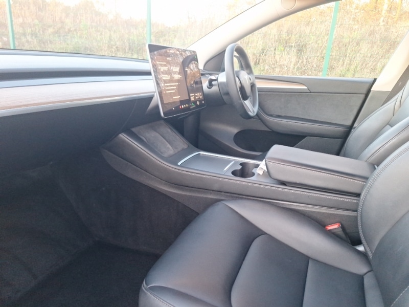 Used Tesla Model Y 2024 for sale - 76893847: Photo 5