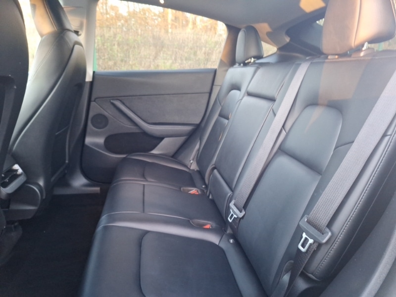 Used Tesla Model Y 2024 for sale - 76893847: Photo 6