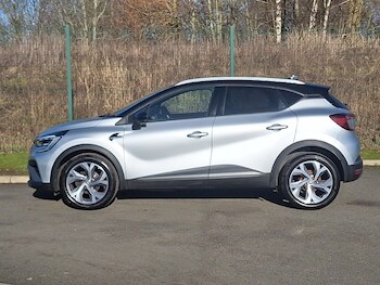 Used Renault Captur 2022 for sale - 77585060: Photo