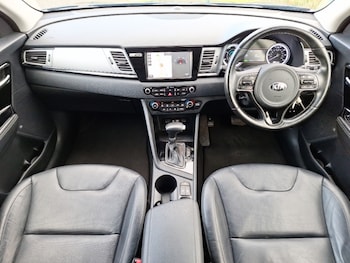 Used Kia Niro 2018 for sale - 76669504: Photo