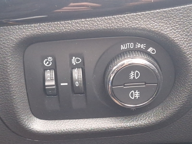 Used Vauxhall Astra 2018 for sale - 76397348: Photo 16