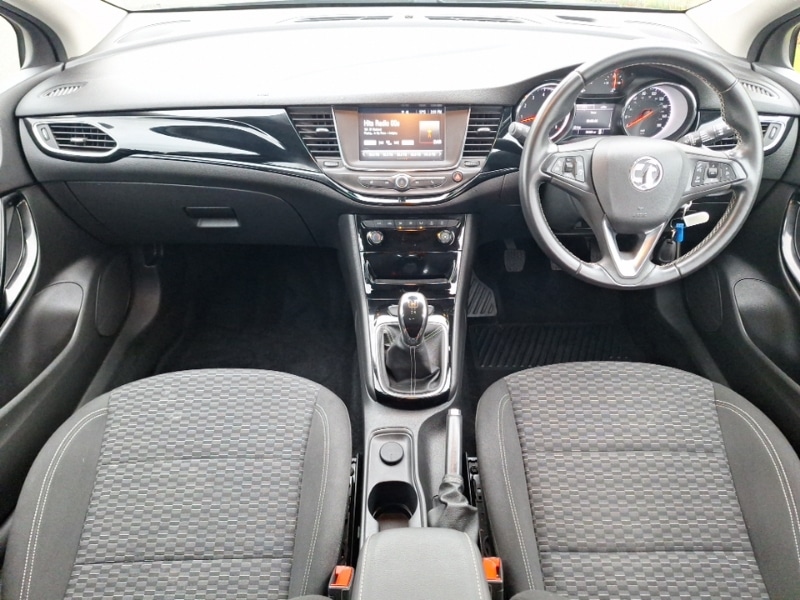 Used Vauxhall Astra 2018 for sale - 76397348: Photo 2