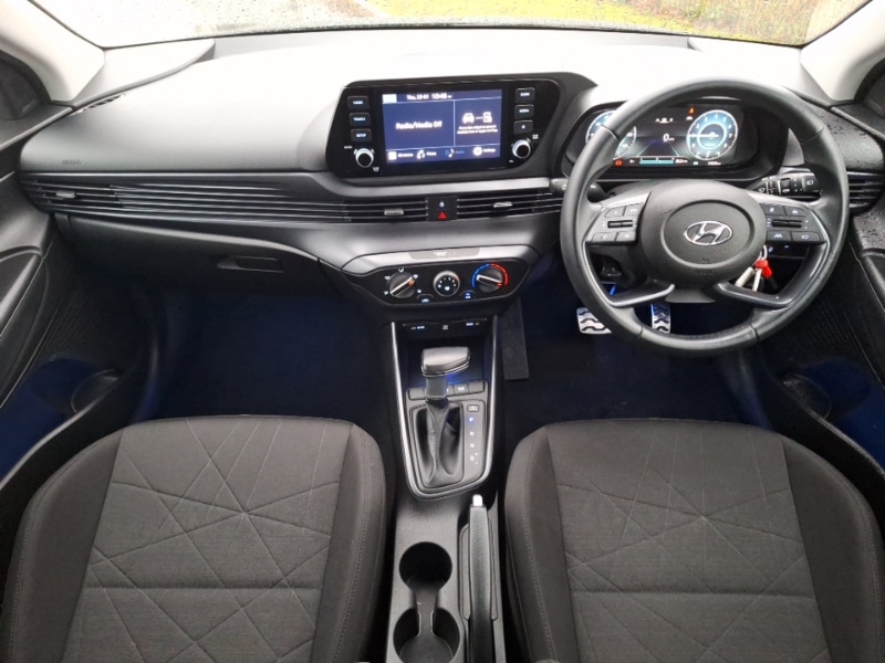 Used Hyundai BAYON 2023 for sale - 77304240: Photo 2