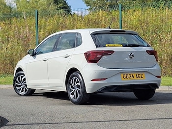Used Volkswagen Polo 2024 for sale - 79624992: Photo