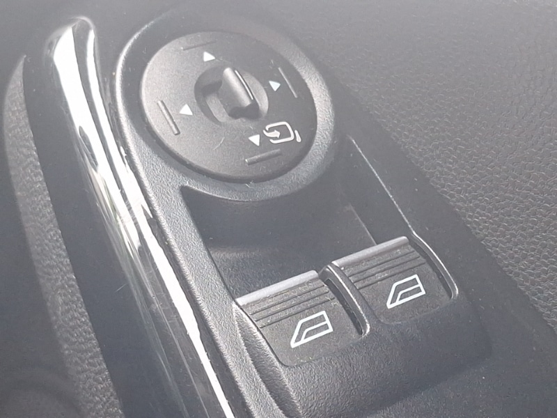 Used Ford Fiesta 2018 for sale - 76666333: Photo 17