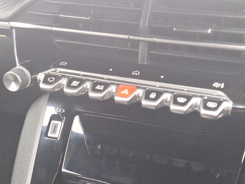 Used Peugeot 2008 2023 for sale - 77366087: Photo 15