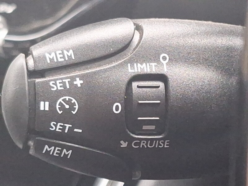 Used Peugeot 2008 2023 for sale - 77366087: Photo 17