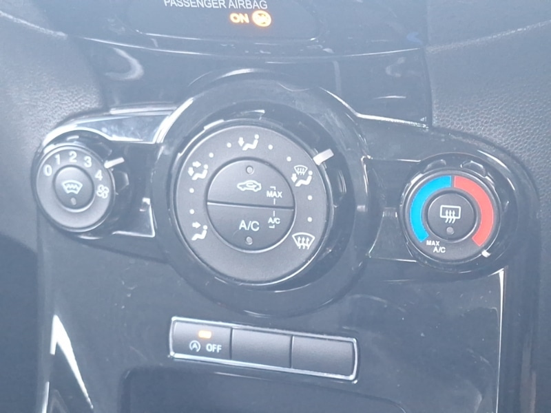 Used Ford Fiesta 2015 for sale - 76834482: Photo 12