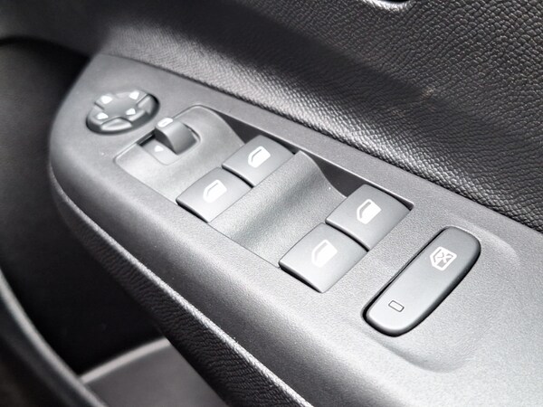 Used Vauxhall Corsa 2025 for sale - 76054114: Photo 16