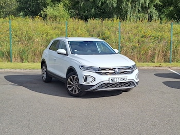 Used Volkswagen T-Roc 2023 for sale - 79536811: Photo