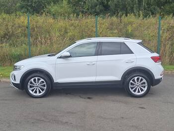 Used Volkswagen T-Roc 2023 for sale - 79536811: Photo