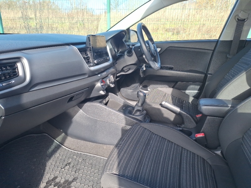 Used Kia Stonic 2023 for sale - 77933372: Photo 5