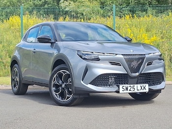 Used Alfa Romeo Junior 2025 for sale - 75510401: Photo