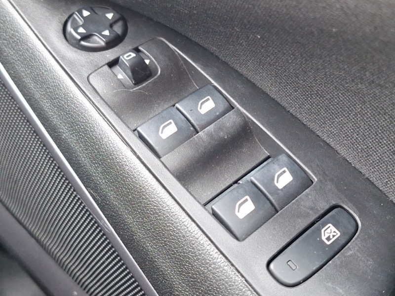 Used Vauxhall Crossland 2023 for sale - 76354488: Photo 17