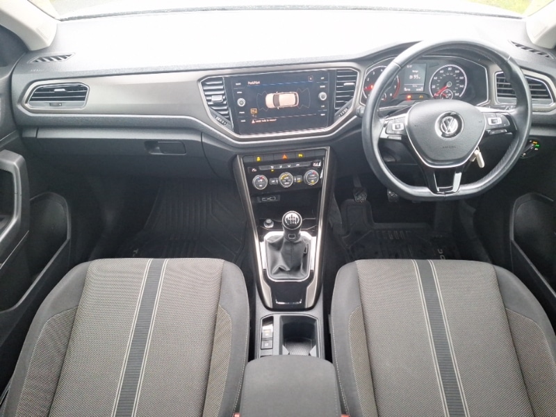 Used Volkswagen T-Roc 2018 for sale - 77448657: Photo 2