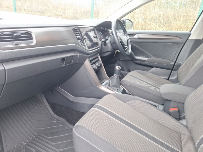 Used Volkswagen T-Roc 2018 for sale - 77448657: Photo 5