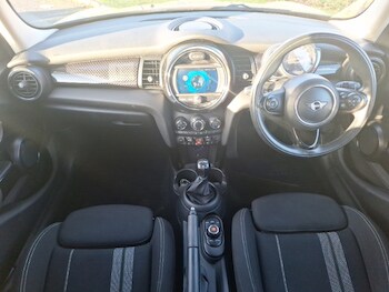 Used MINI Cooper 2019 for sale - 76779401: Photo