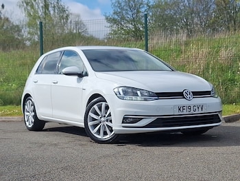Used Volkswagen Golf 2019 for sale - 78440302: Photo