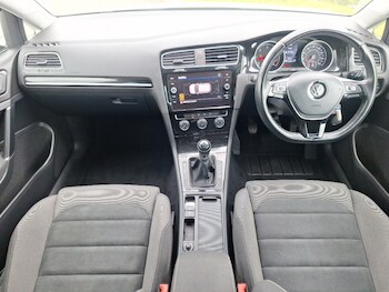 Used Volkswagen Golf 2019 for sale - 78440302: Photo
