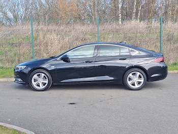 Used Vauxhall Insignia 2018 for sale - 78079710: Photo