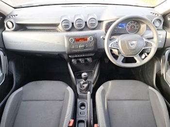 Used Dacia Duster 2020 for sale - 77119034: Photo