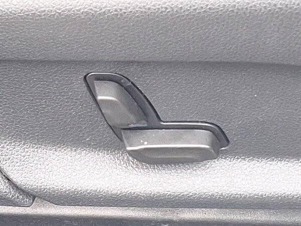 Used Mercedes-Benz GLC 2020 for sale - 75988784: Photo 12