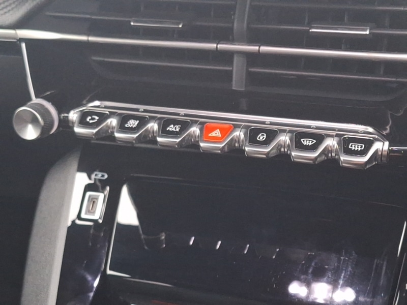 Used Peugeot 2008 2023 for sale - 77035095: Photo 14