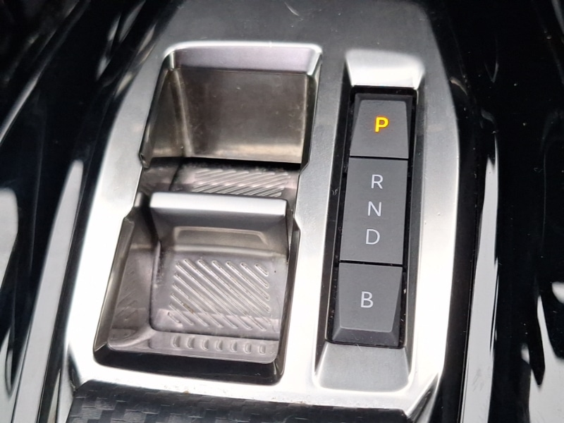 Used Peugeot 2008 2023 for sale - 77035095: Photo 15