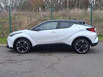 Used Toyota C-HR 2023 for sale - 78093971: Photo